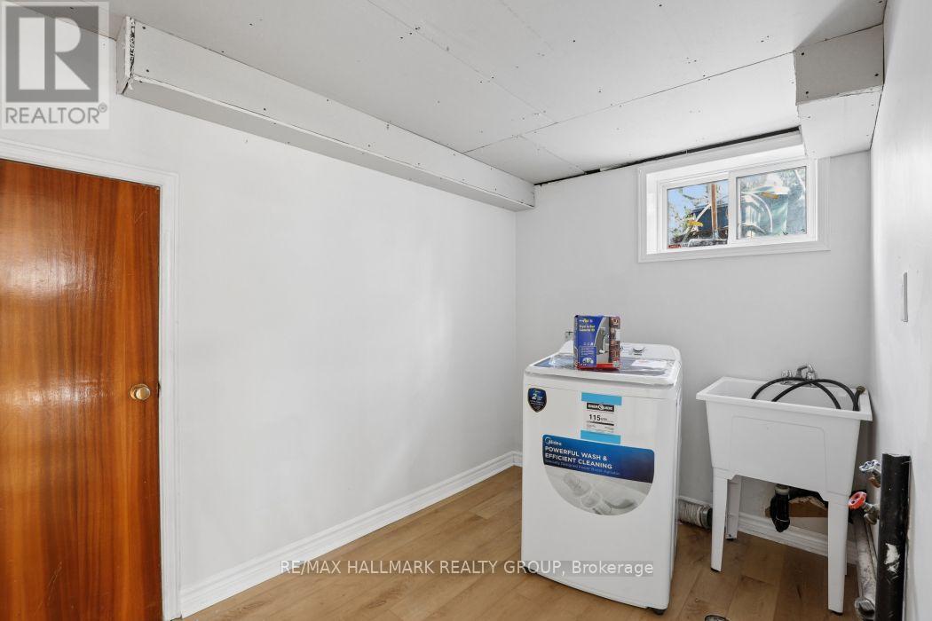 211 Harcourt Avenue Property Photo 27