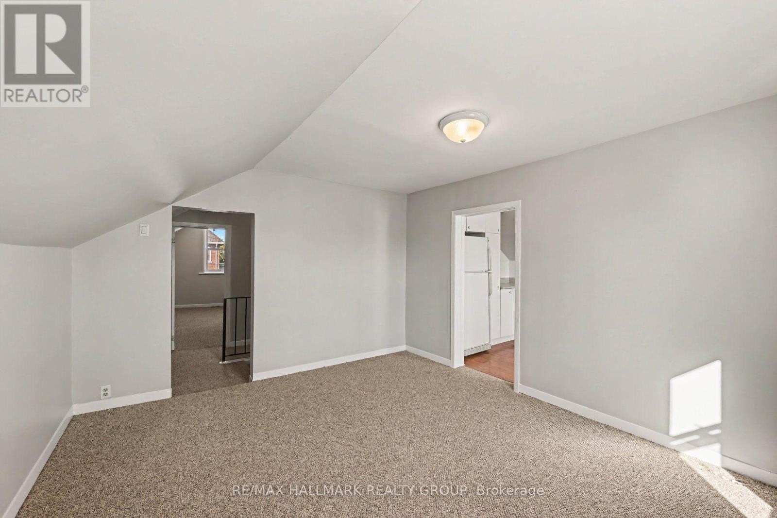 Unit 1 - 216 Bell Street Property Photo 4