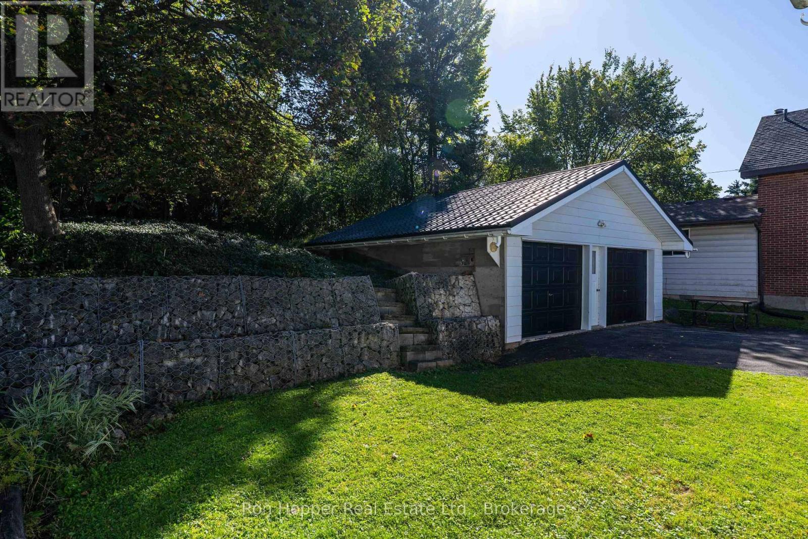 775 8th Avenue E Property Photo 10