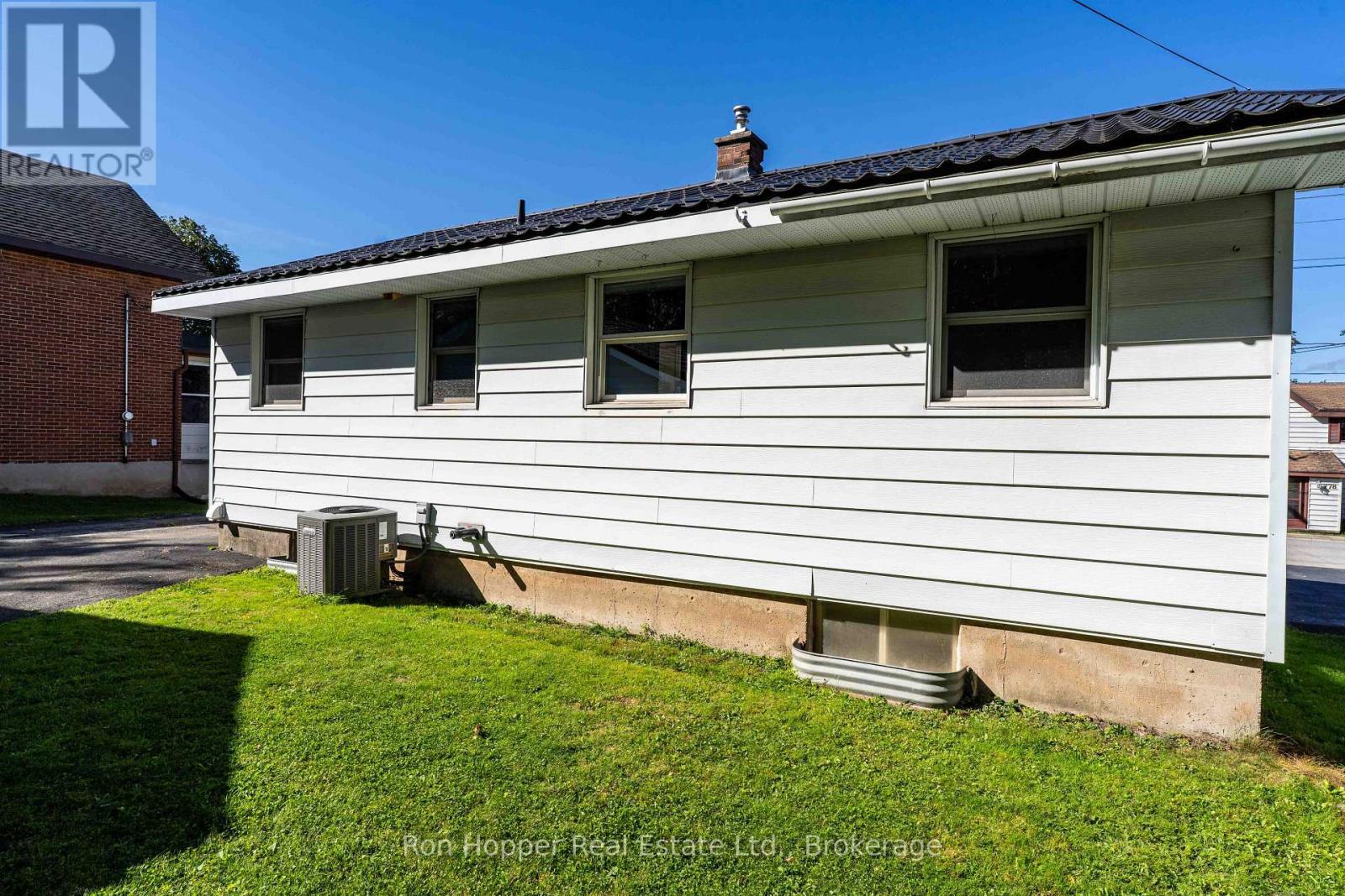 775 8th Avenue E Property Photo 11