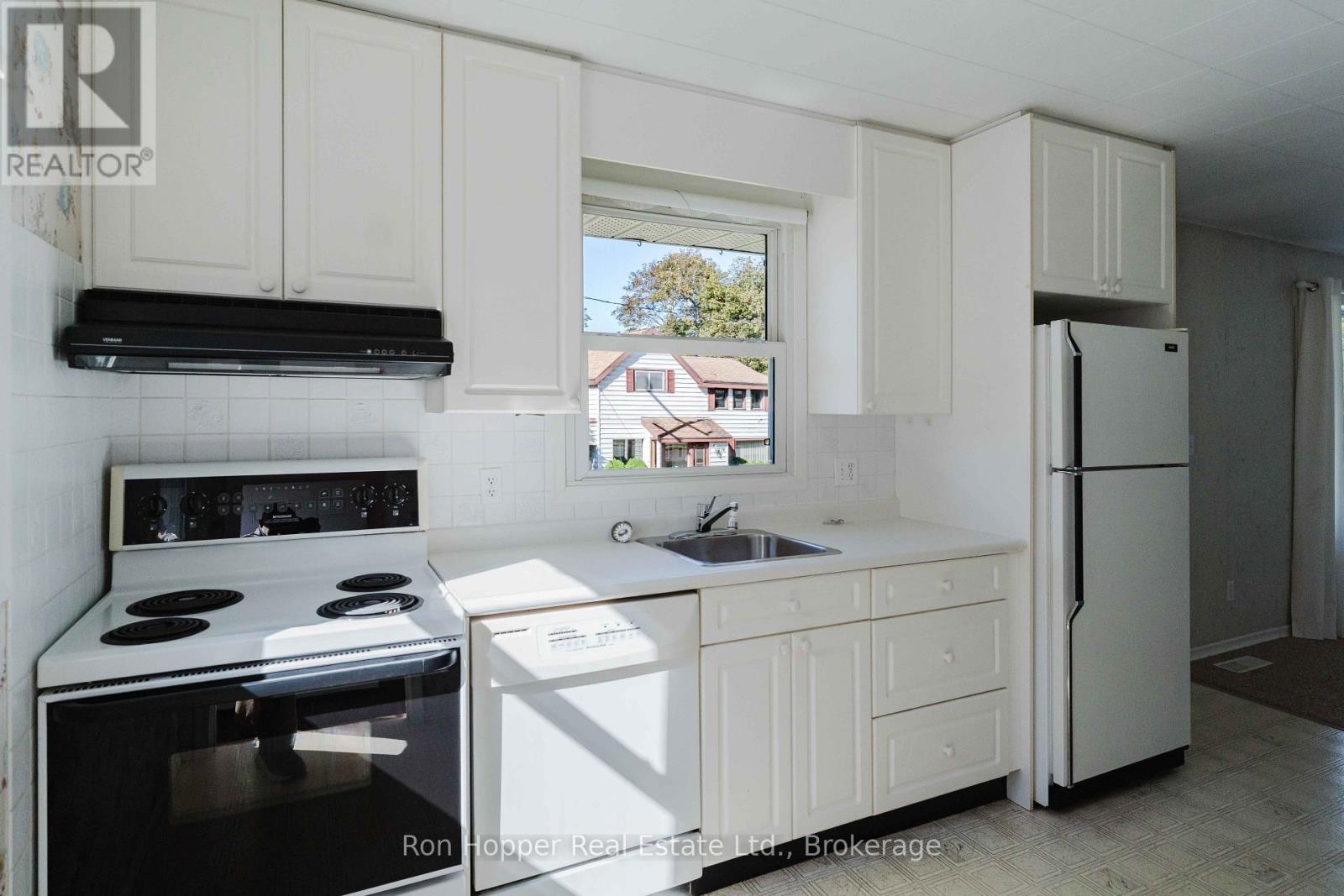 775 8th Avenue E Property Photo 13