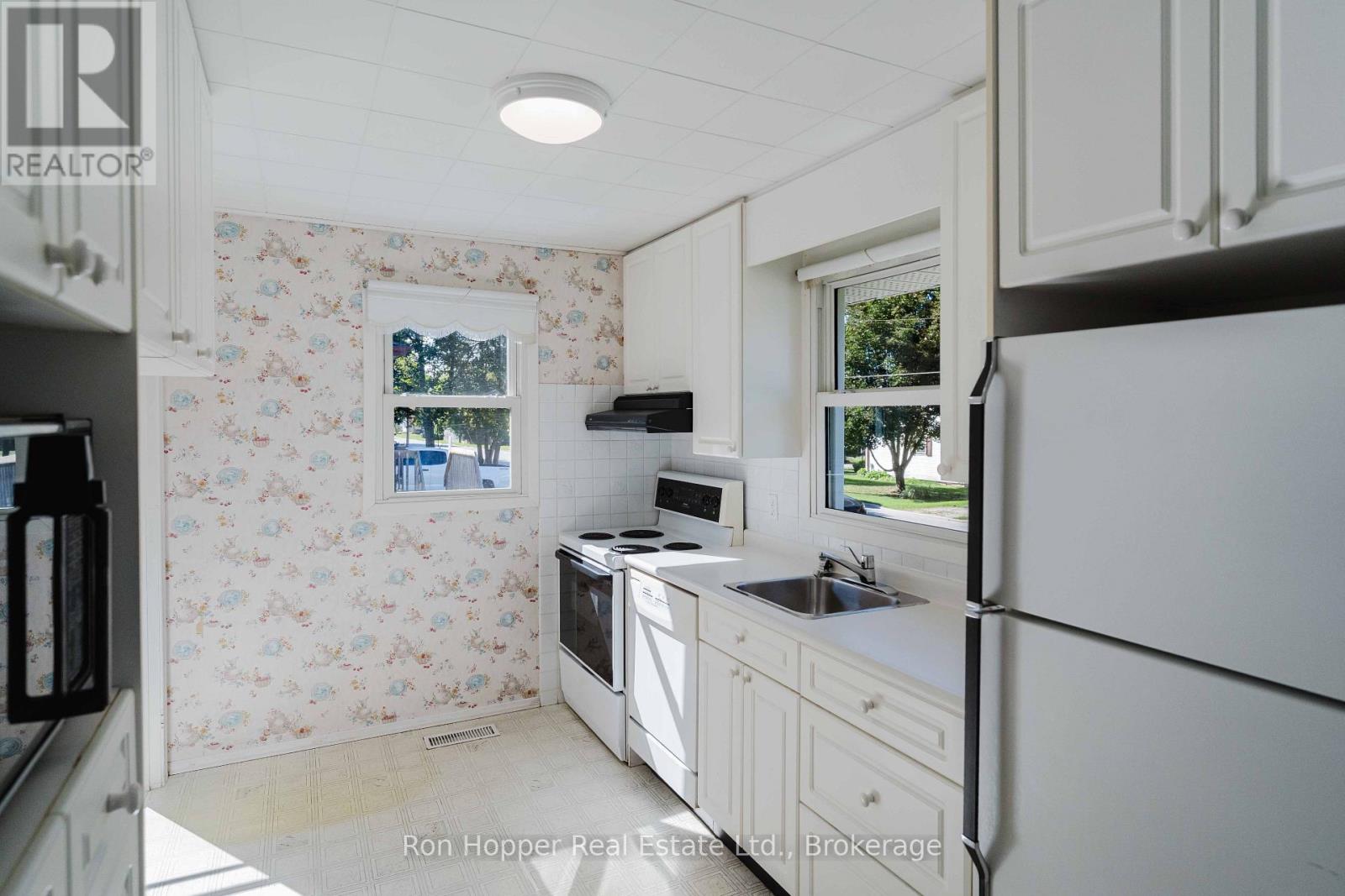 775 8th Avenue E Property Photo 15