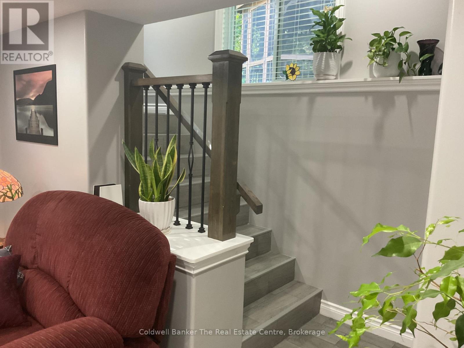 105 Wellington Street Property Photo 11