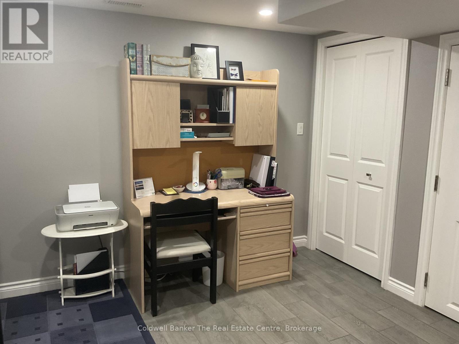 105 Wellington Street Property Photo 13