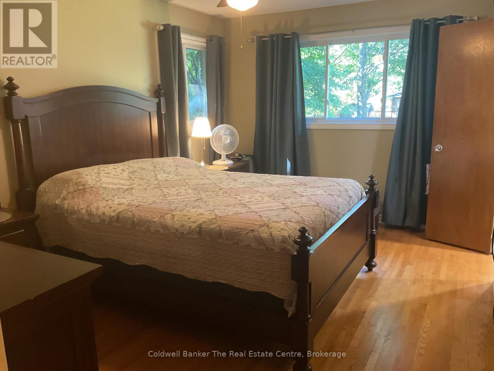 105 Wellington Street Property Photo 24