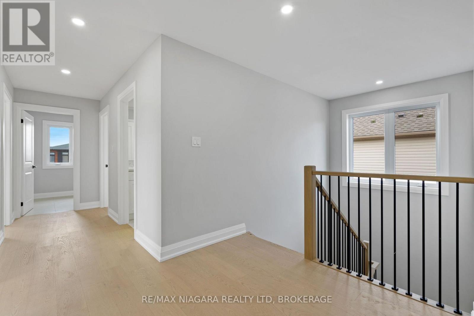 6136 Curlin Crescent Property Photo 16