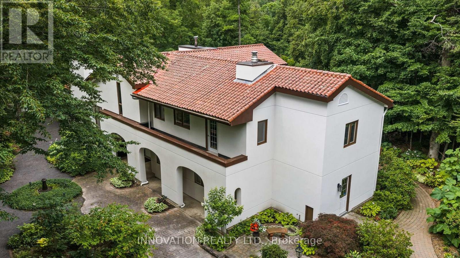 594 Rae Road Property Photo 1