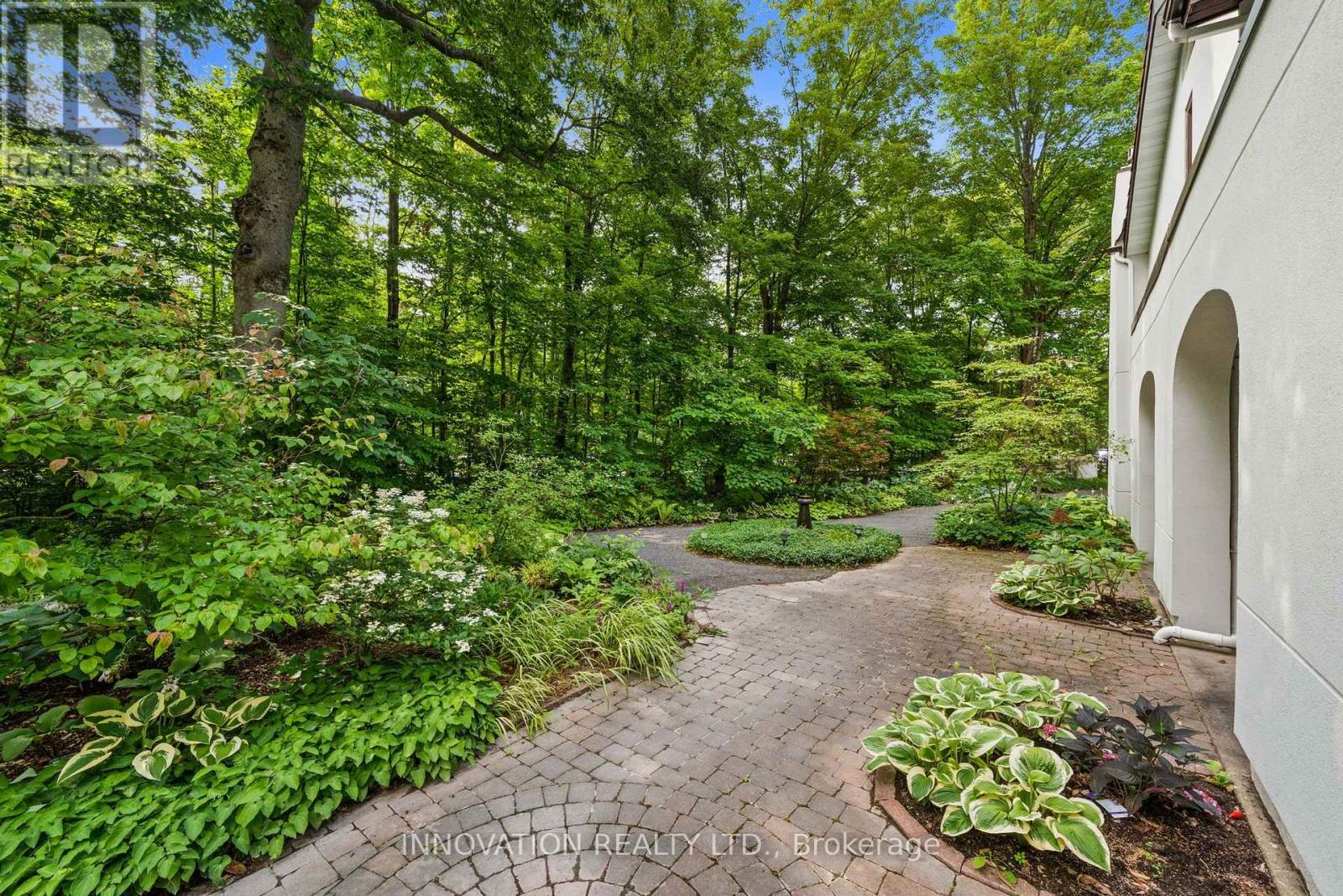 594 Rae Road Property Photo 3