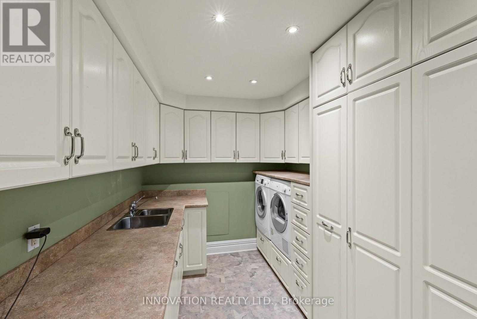 594 Rae Road Property Photo 6