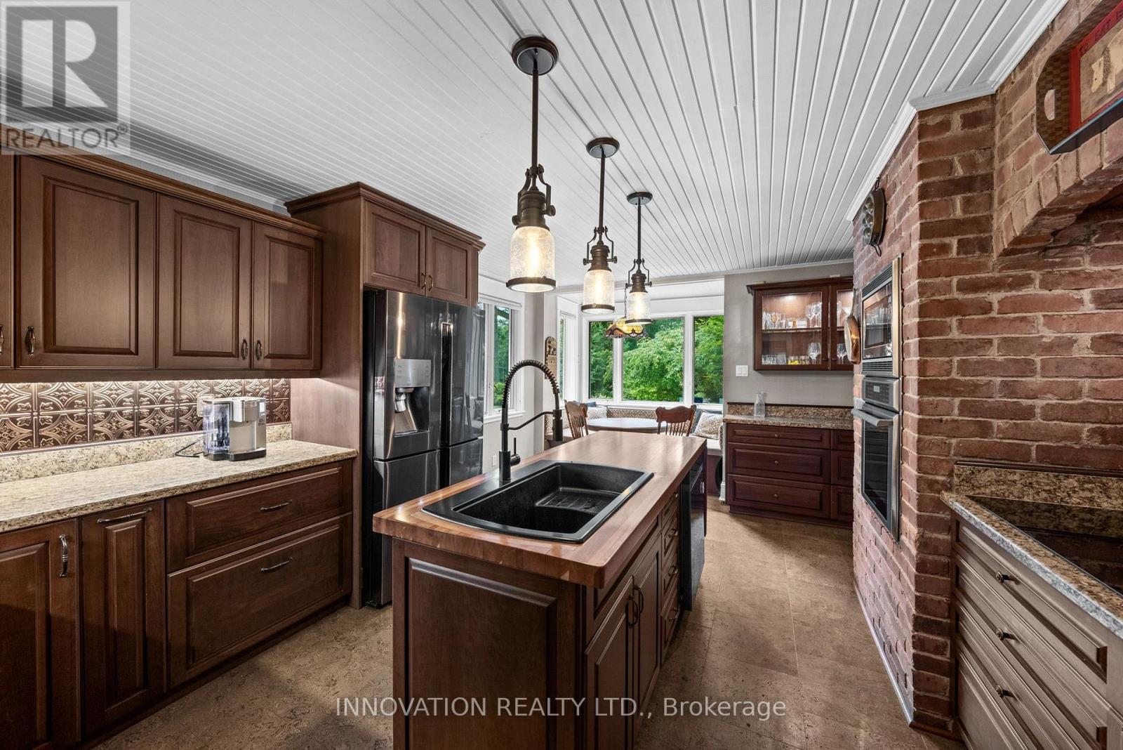 594 Rae Road Property Photo 12