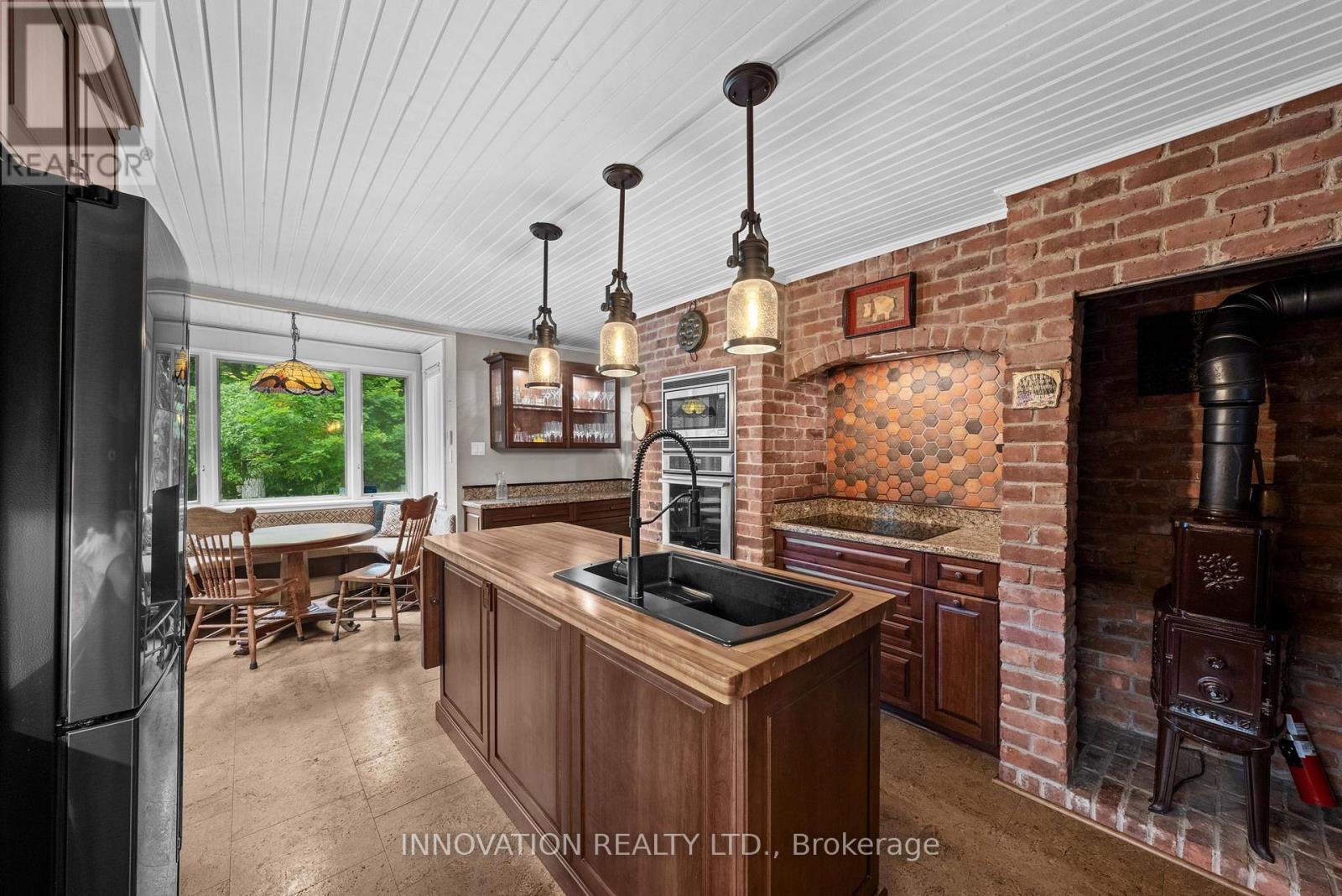 594 Rae Road Property Photo 15