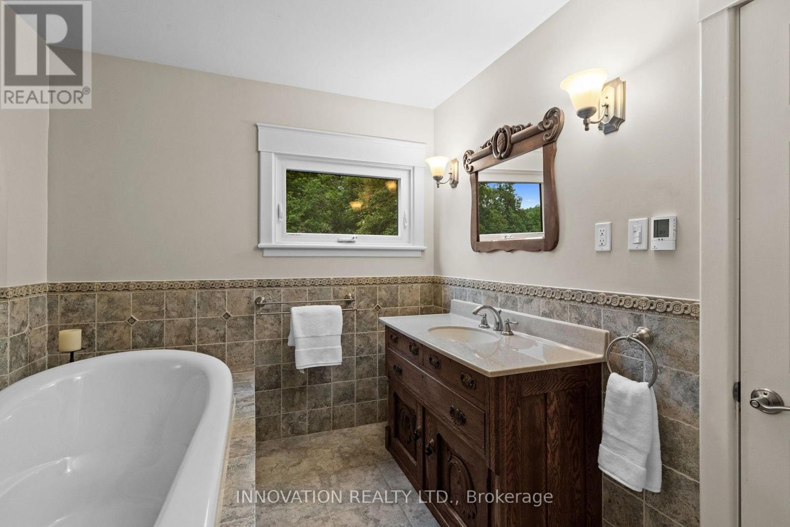 594 Rae Road Property Photo 23