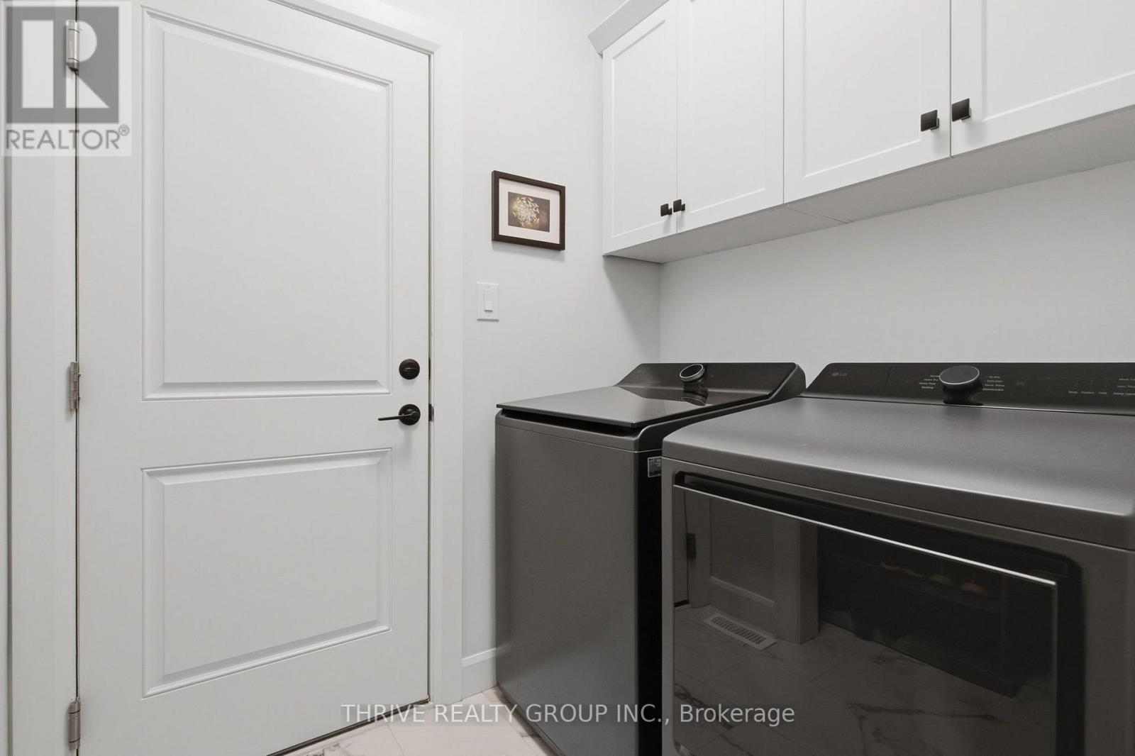 22 - 2650 Buroak Drive Property Photo 19