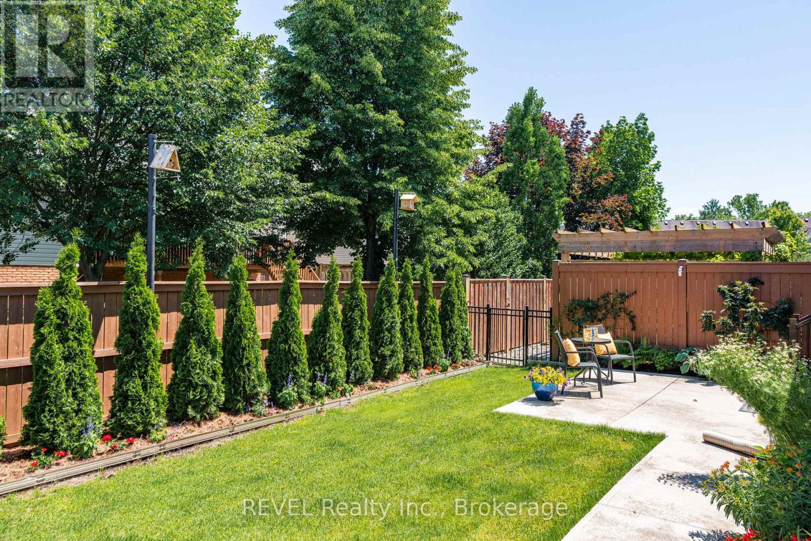 19 Francesco Crescent Property Photo 30
