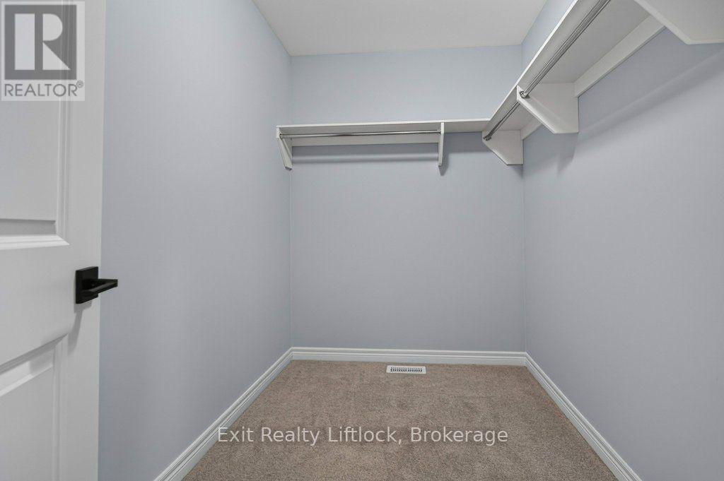 41 Maryann Lane Property Photo 28
