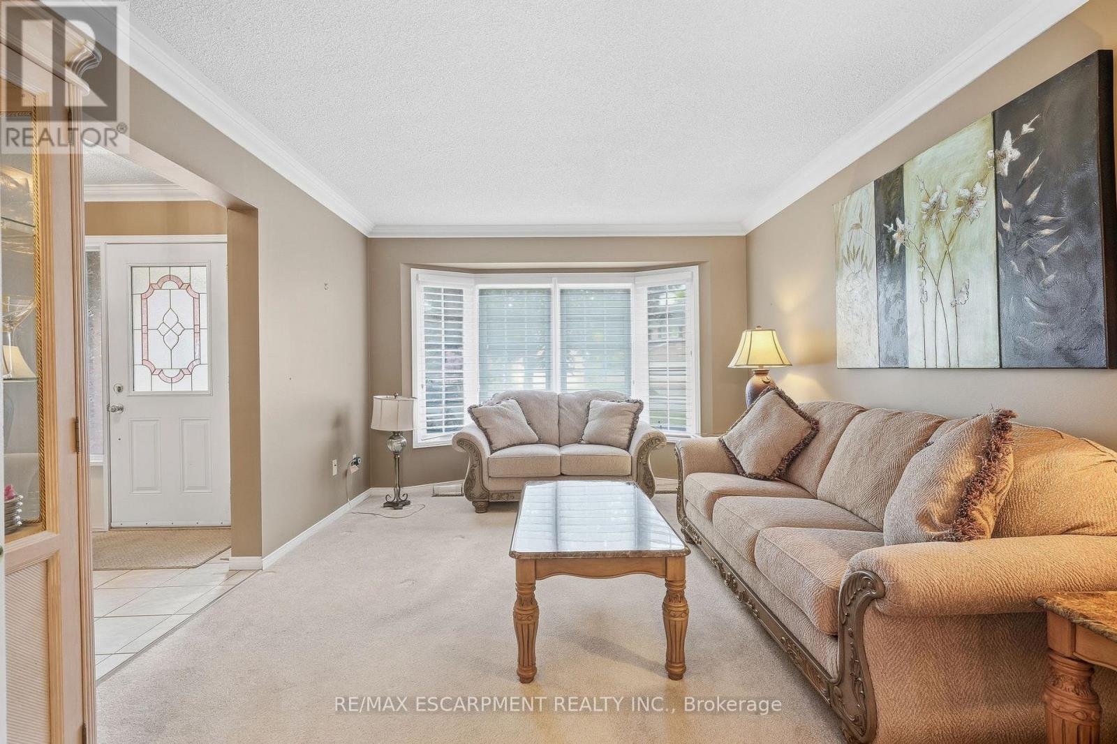 5 Michelle Drive Property Photo 15