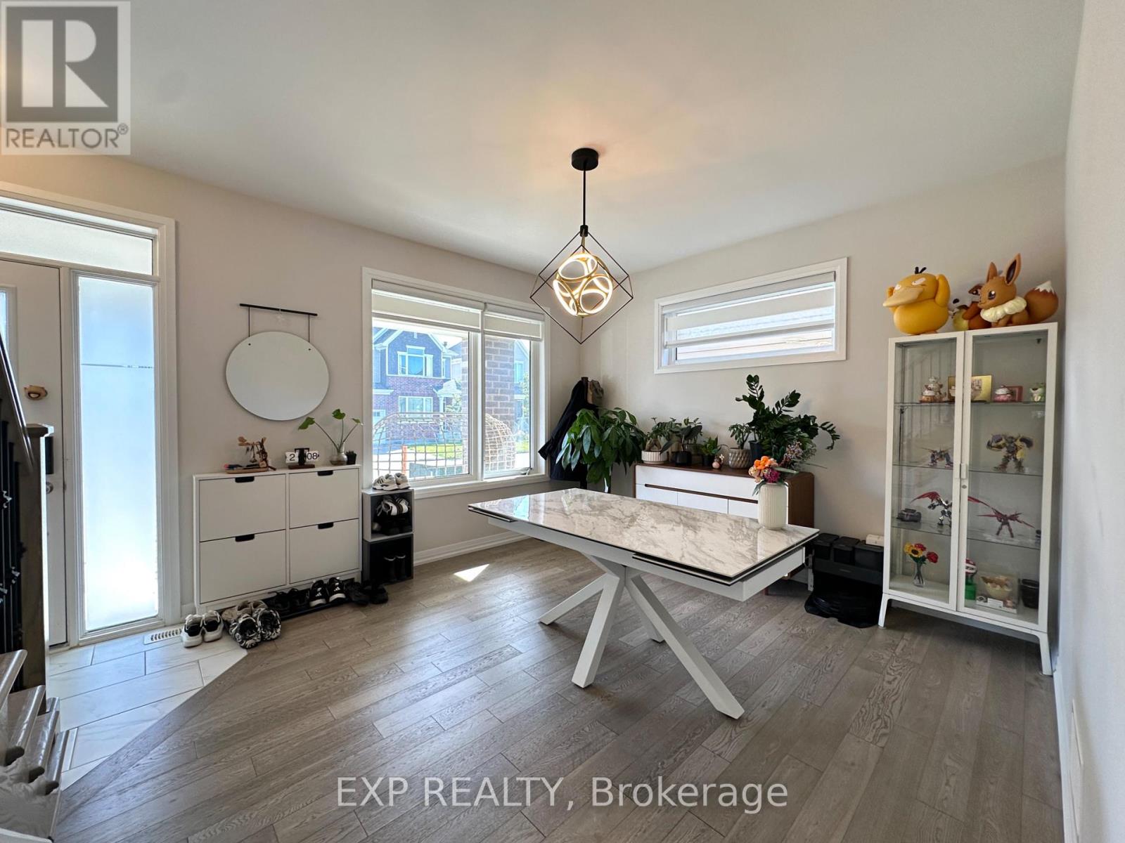 3073 Travertine Way Property Photo 3