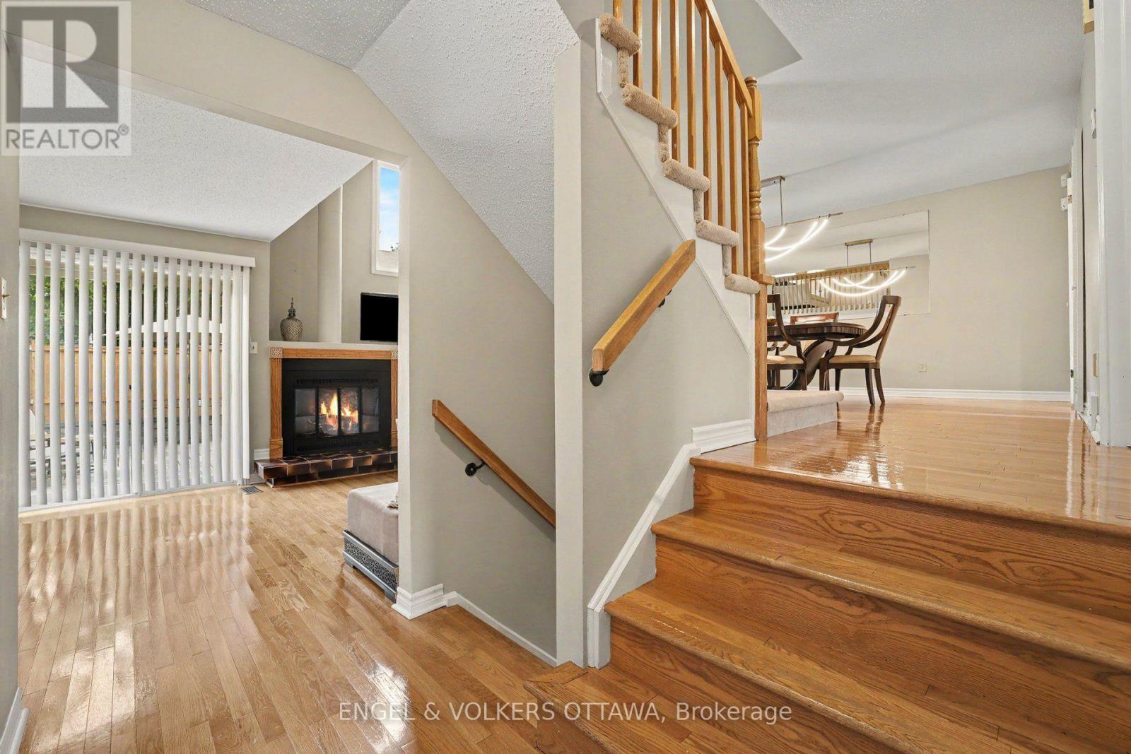 15 Archer Square Property Photo 7
