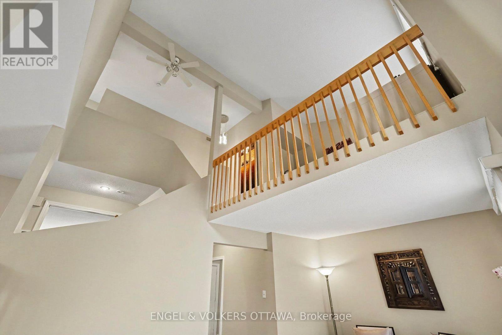 15 Archer Square Property Photo 12
