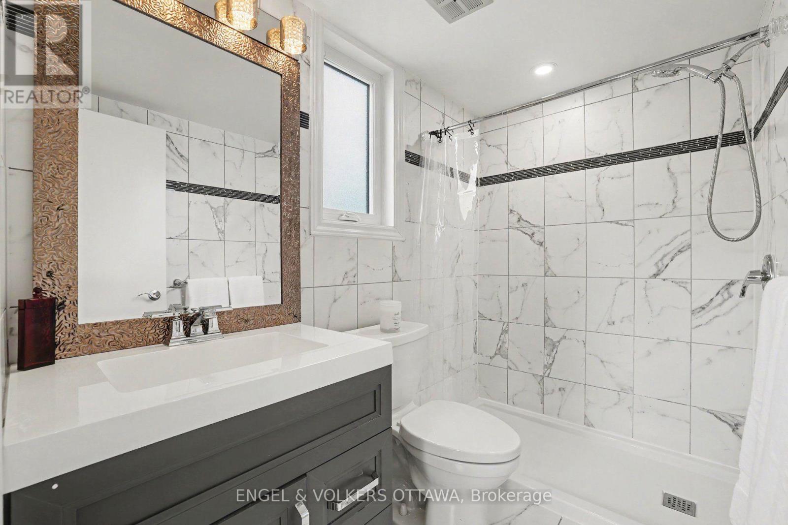 15 Archer Square Property Photo 29