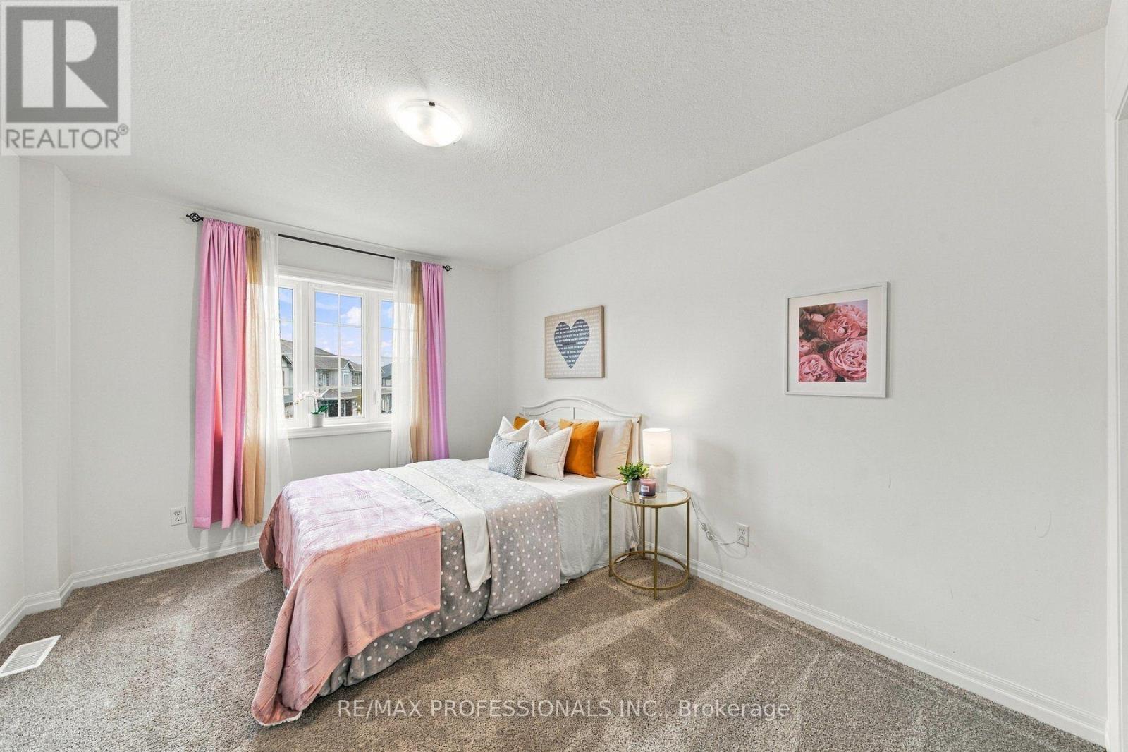 31 - 135 Hardcastle Drive Property Photo 14
