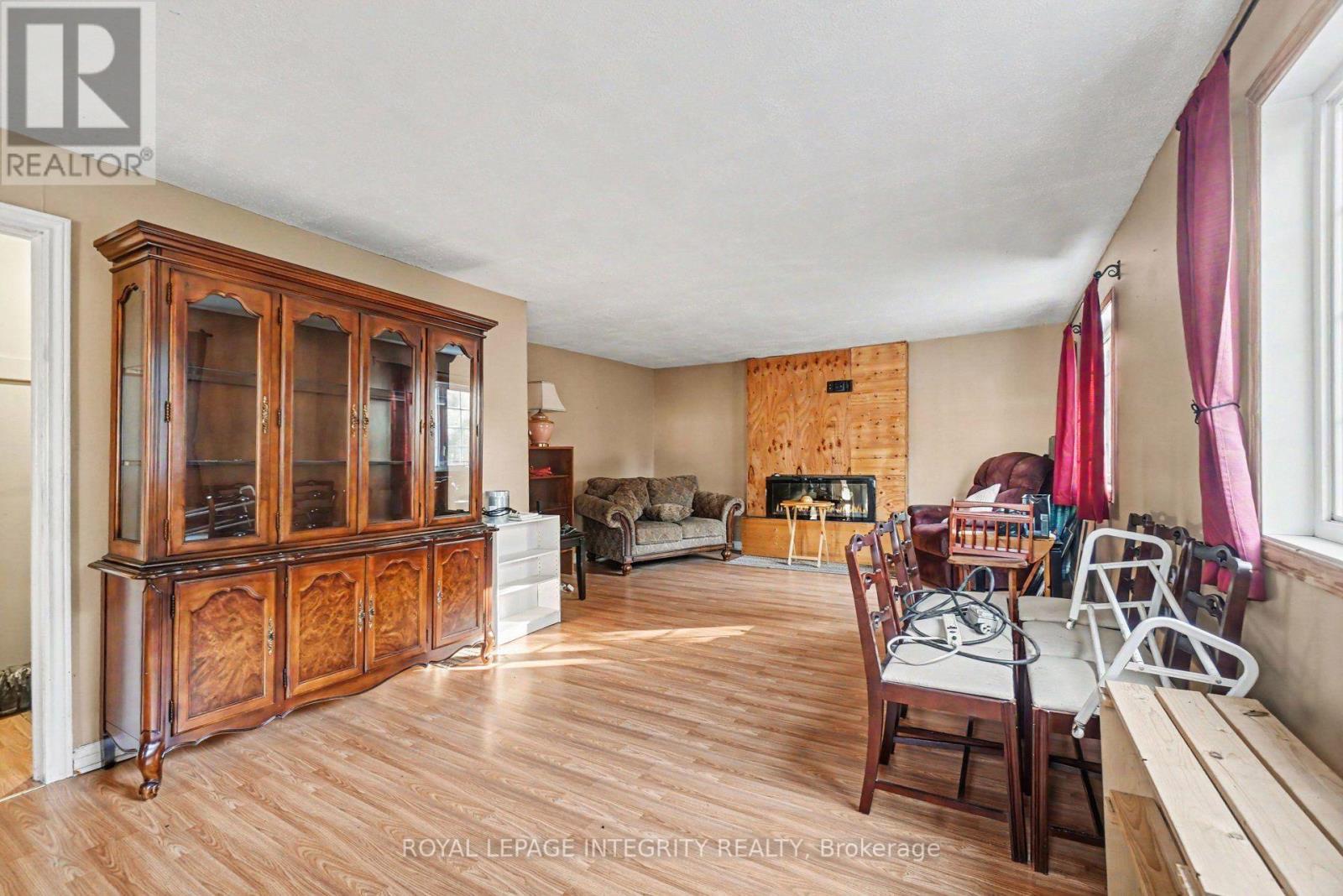 1261 Rodney Lane Property Photo 5