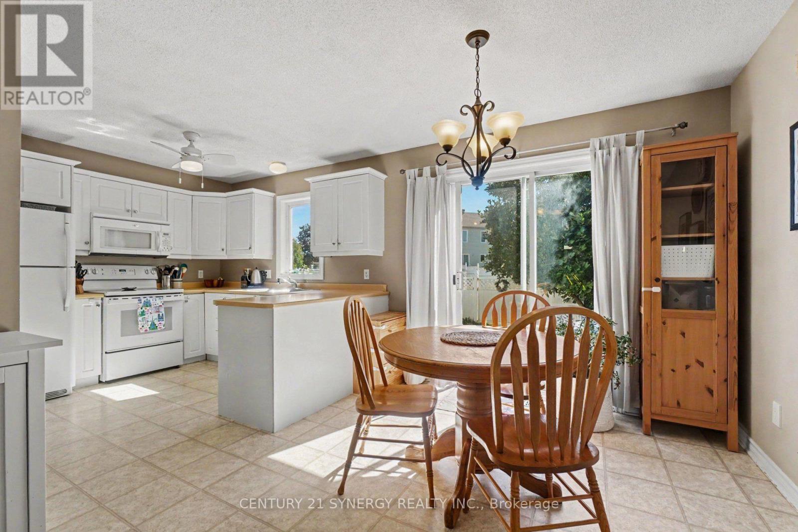 63 Lafleche Boulevard Property Photo 10