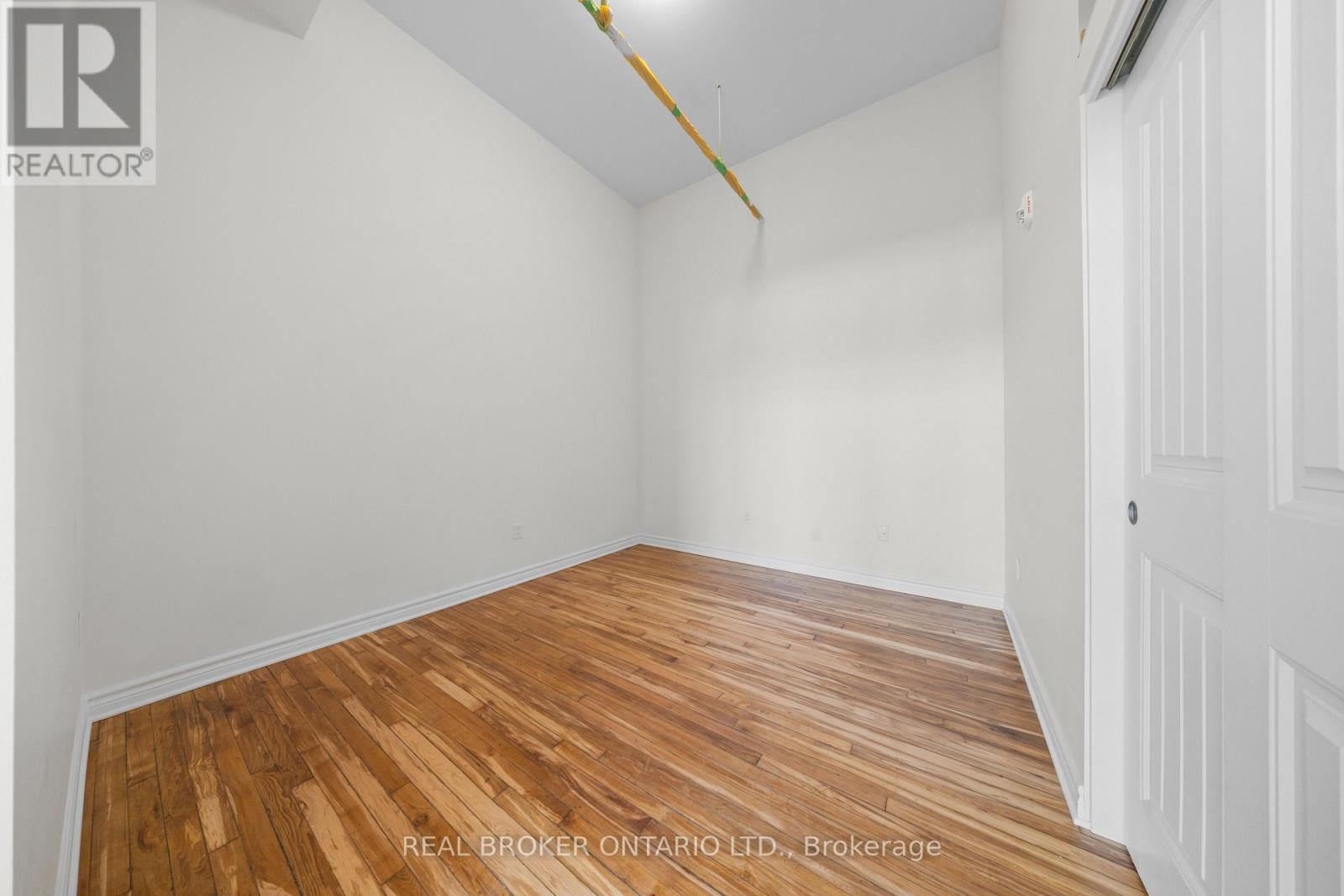 215 - 150 Mill Street Property Photo 9