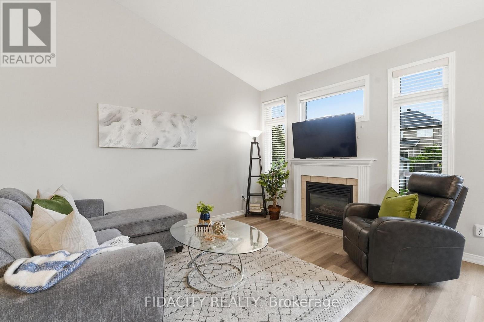 925 Burwash Landing Way Property Photo 15