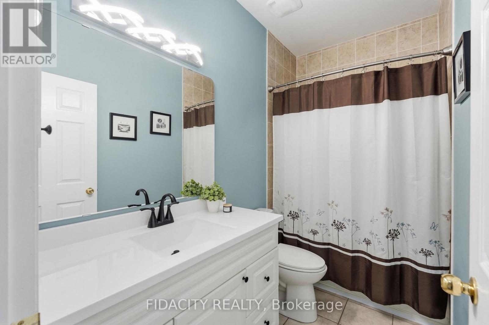 925 Burwash Landing Way Property Photo 29