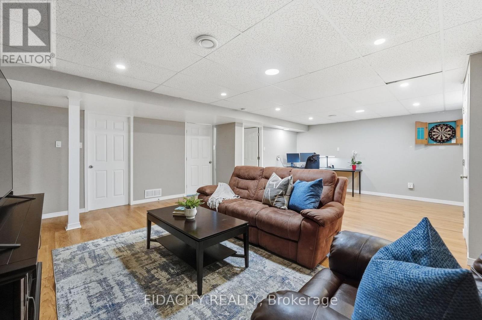 925 Burwash Landing Way Property Photo 36