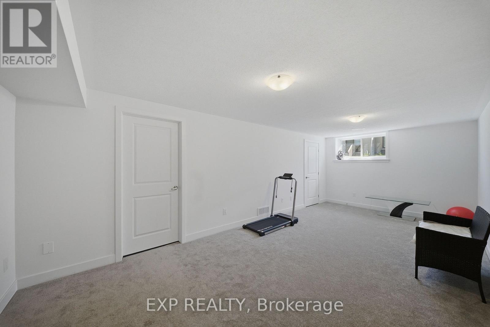 57 Robusta Lane Property Photo 24
