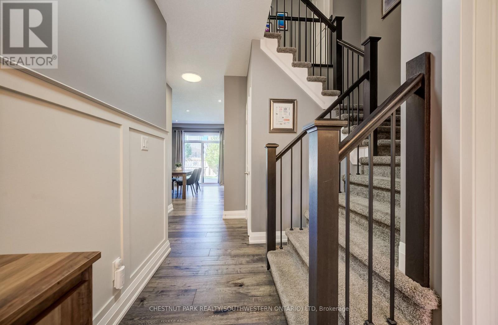 35 Greyhawk Street Property Photo 6