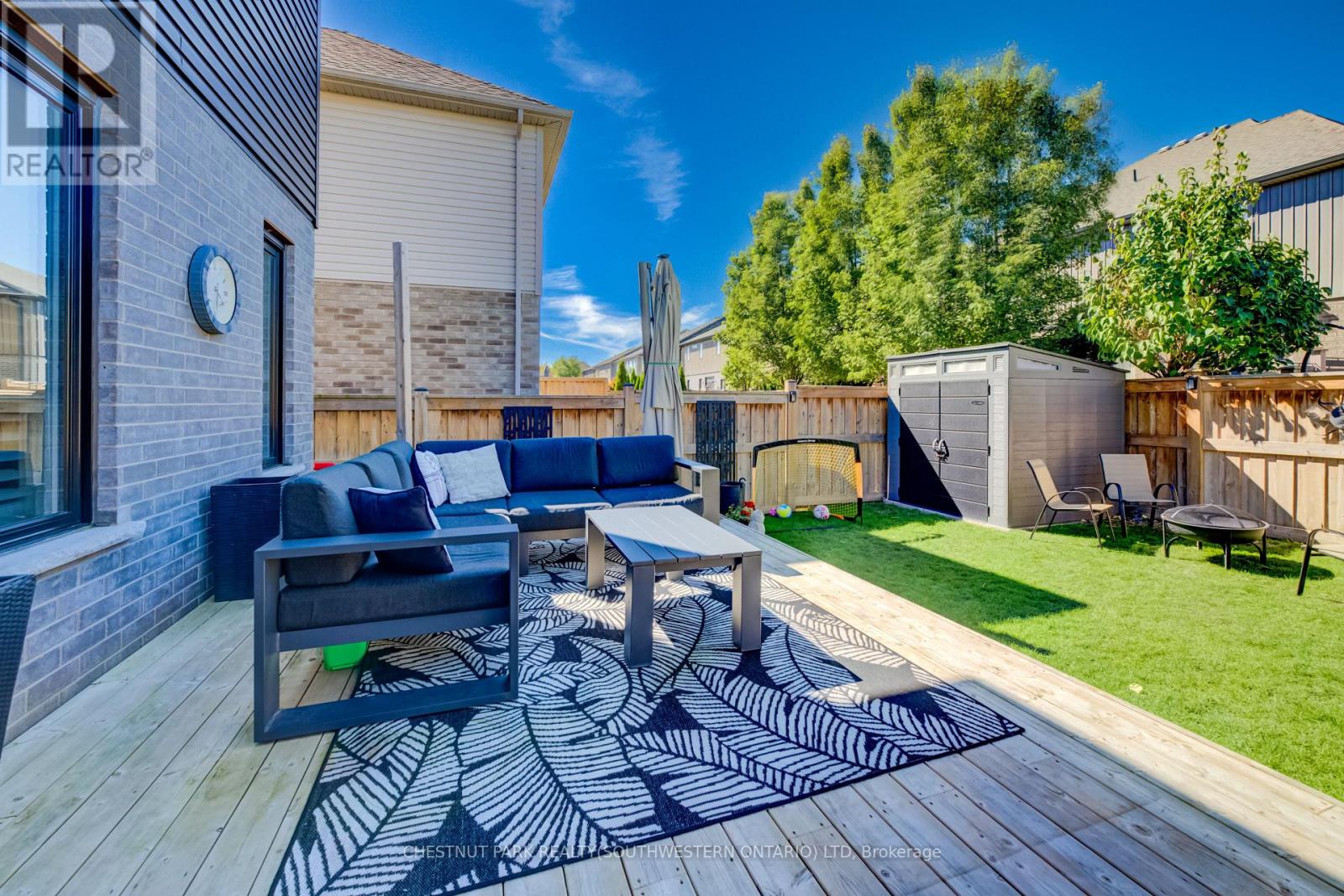 35 Greyhawk Street Property Photo 37