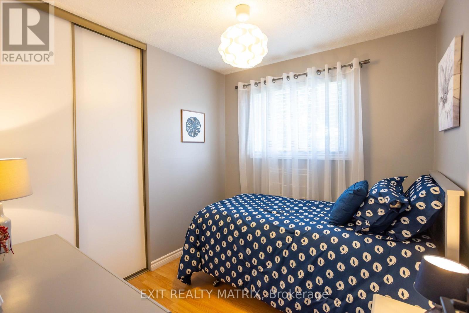 5 Gold Crescent Property Photo 23