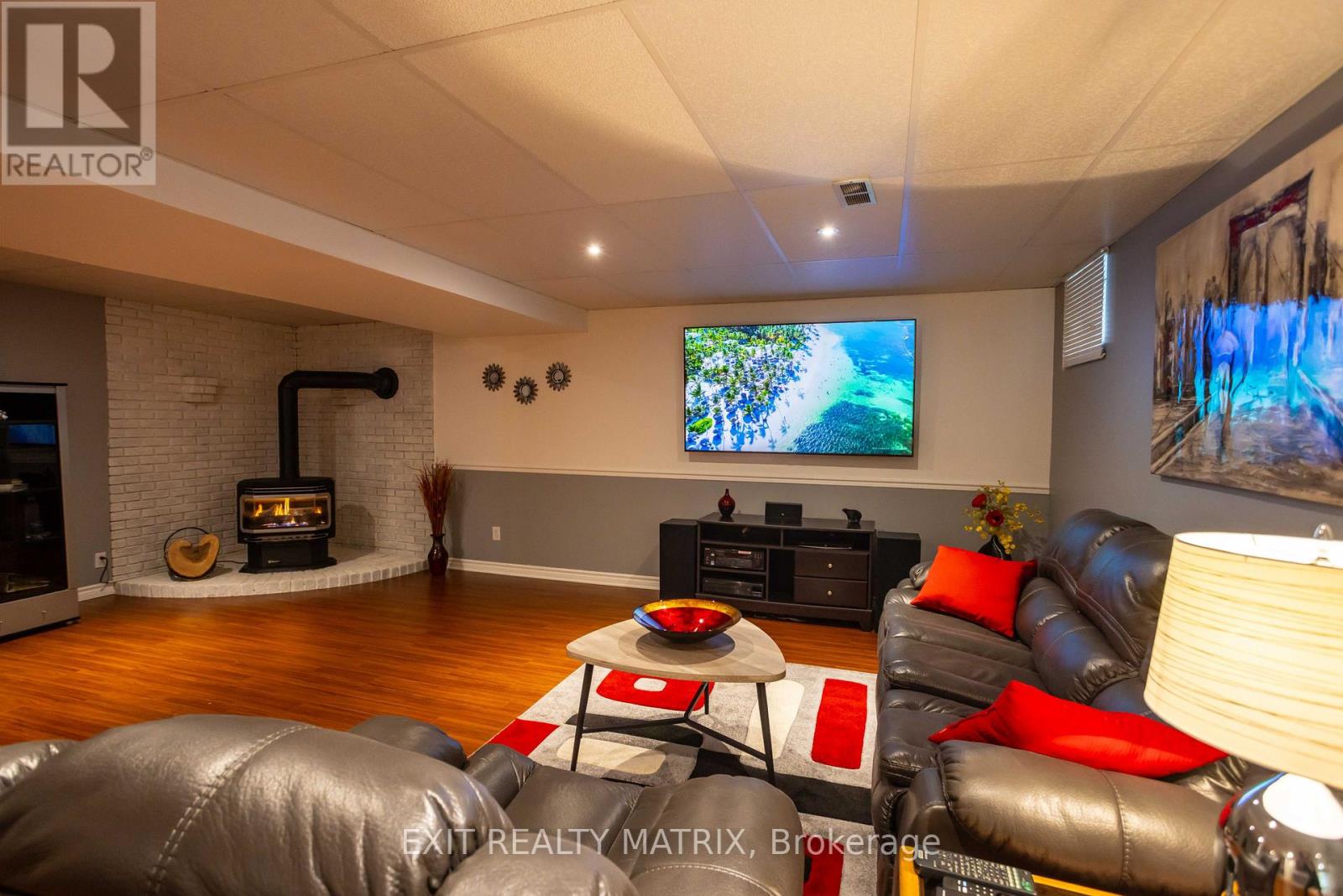 5 Gold Crescent Property Photo 24
