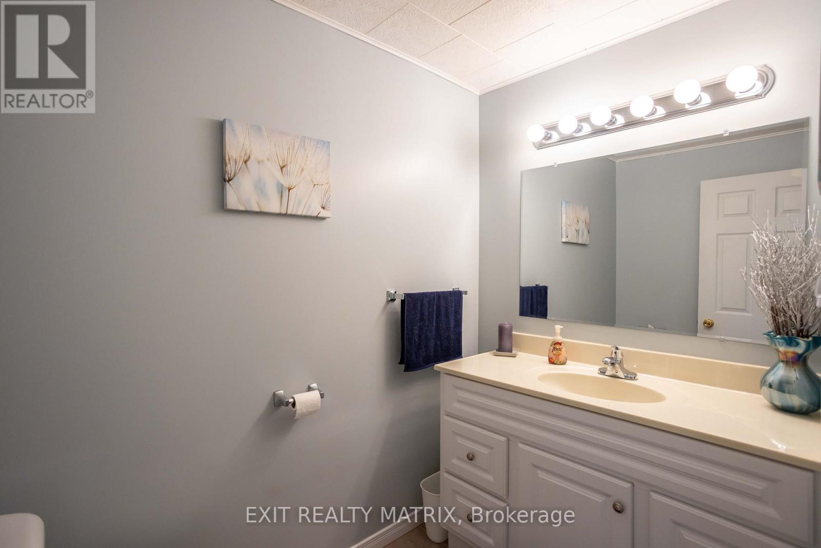 5 Gold Crescent Property Photo 27