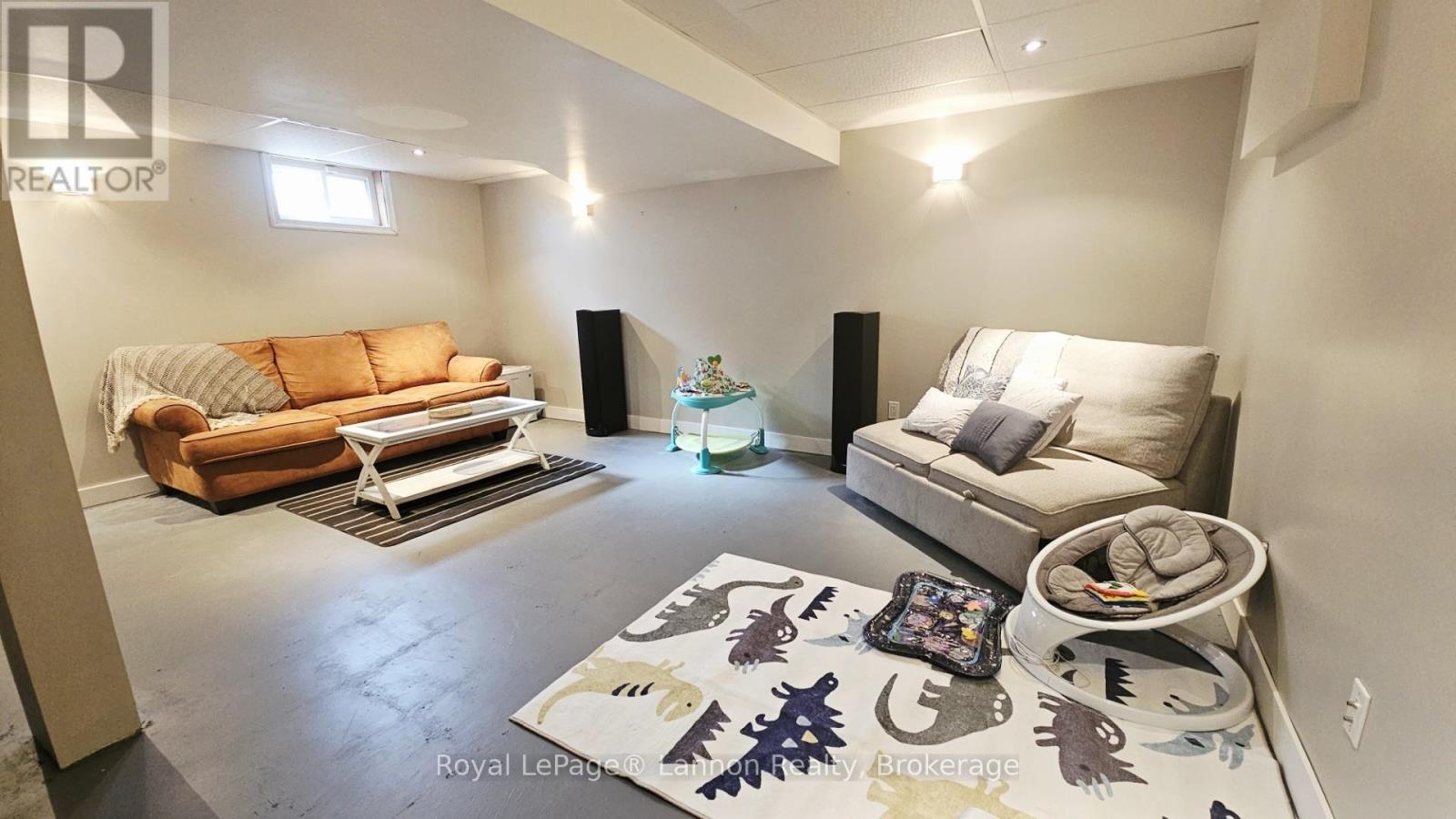 295 Cowan Street Property Photo 3