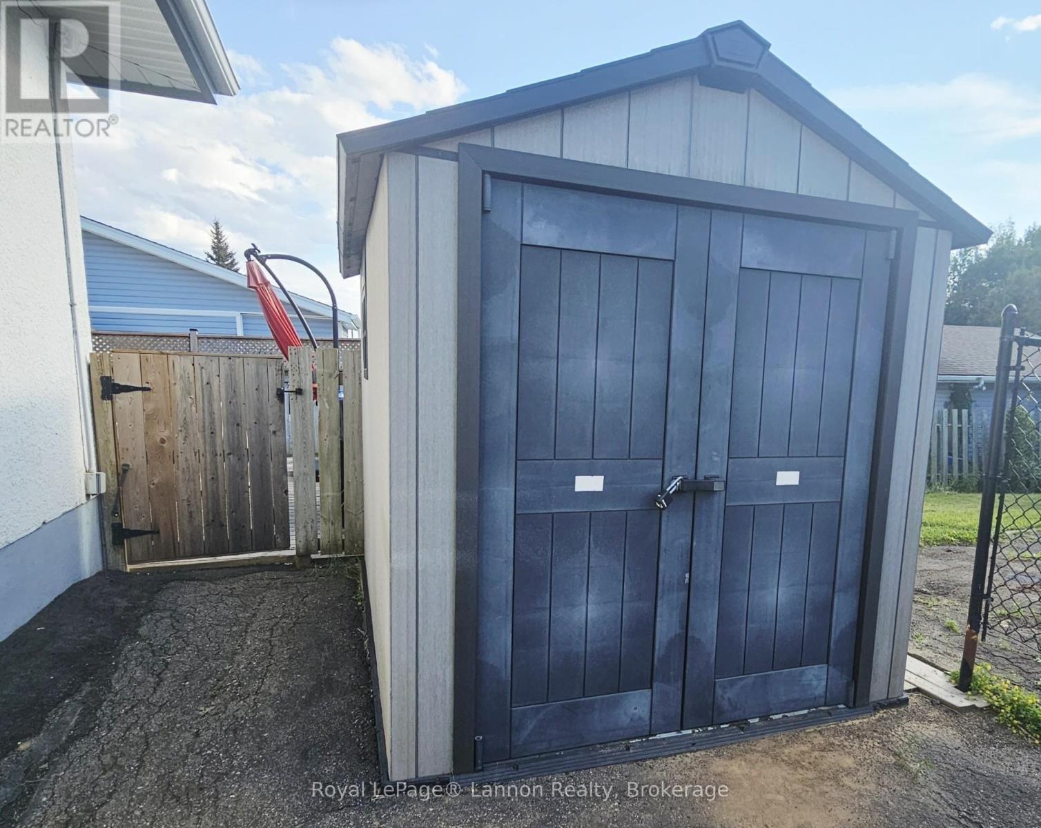 295 Cowan Street Property Photo 13