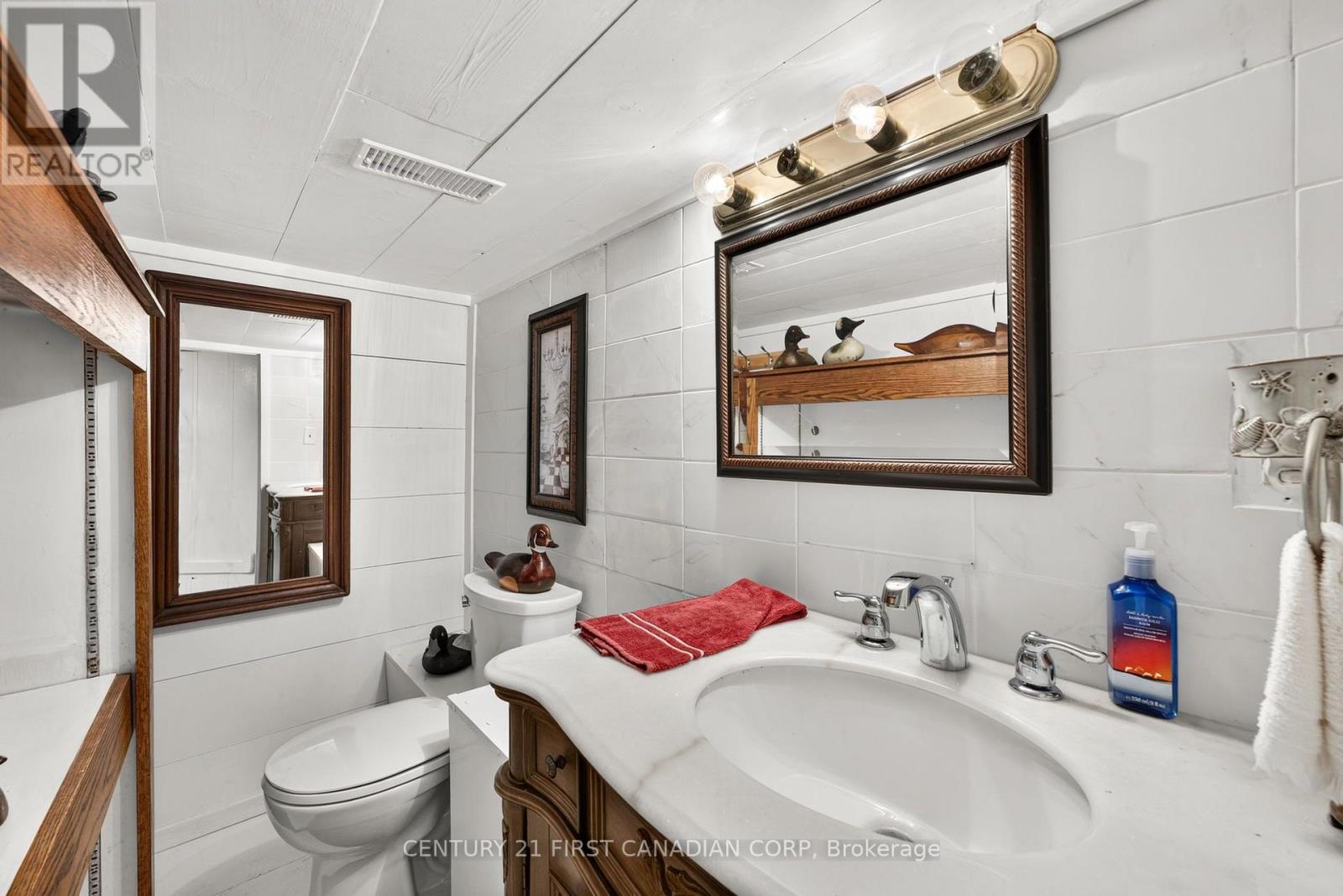 73614 Drysdale Beach Road Property Photo 31