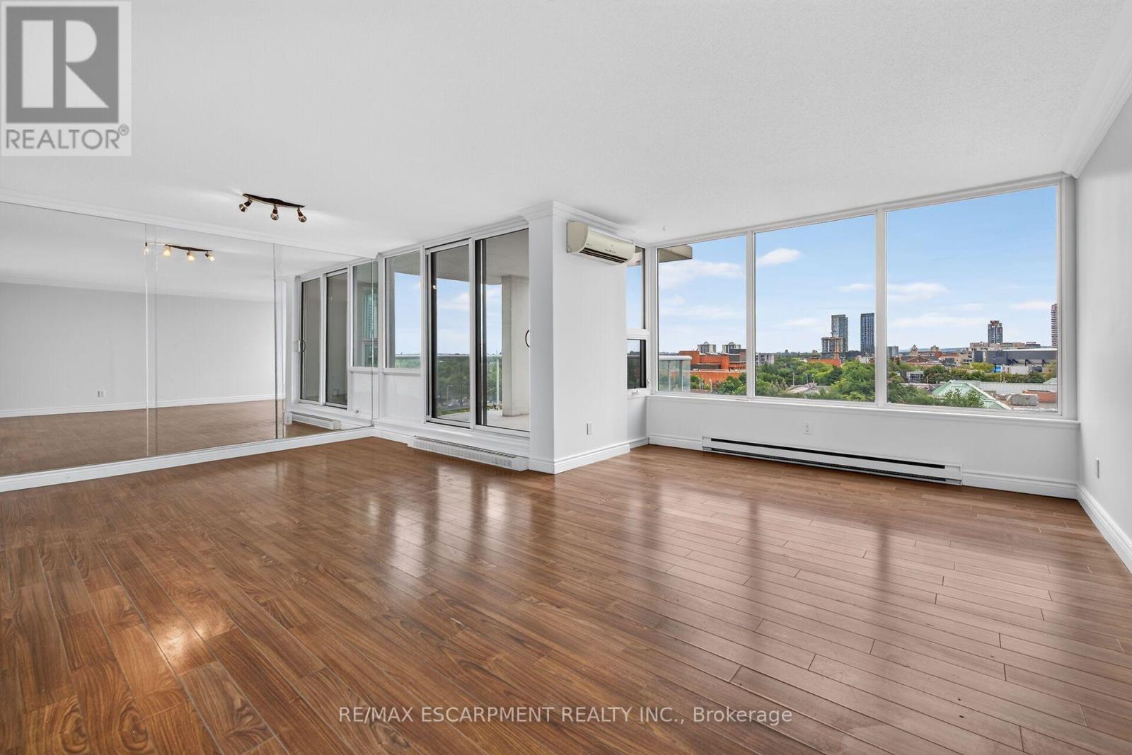808 - 75 Queen Street N Property Photo 10