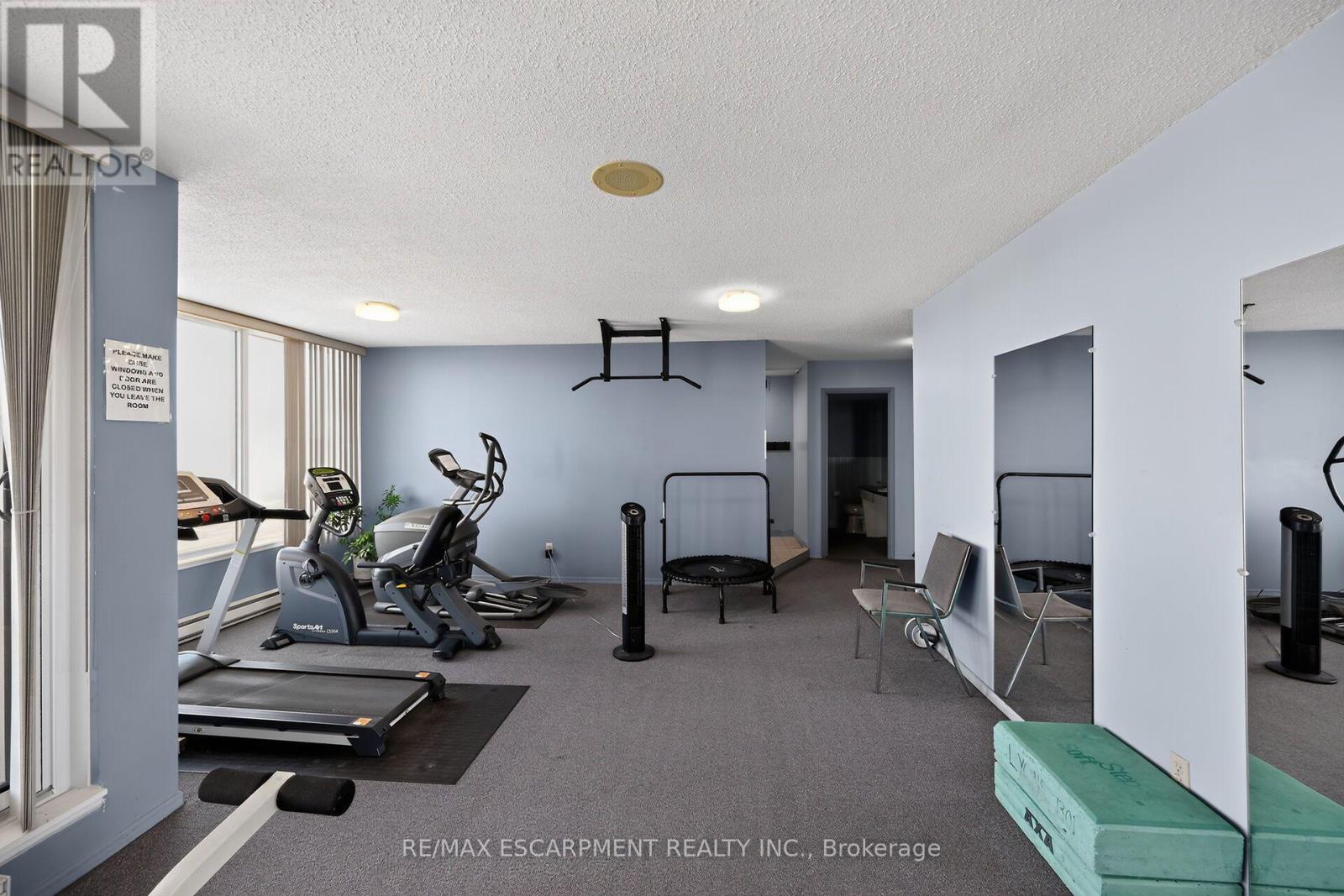 808 - 75 Queen Street N Property Photo 32