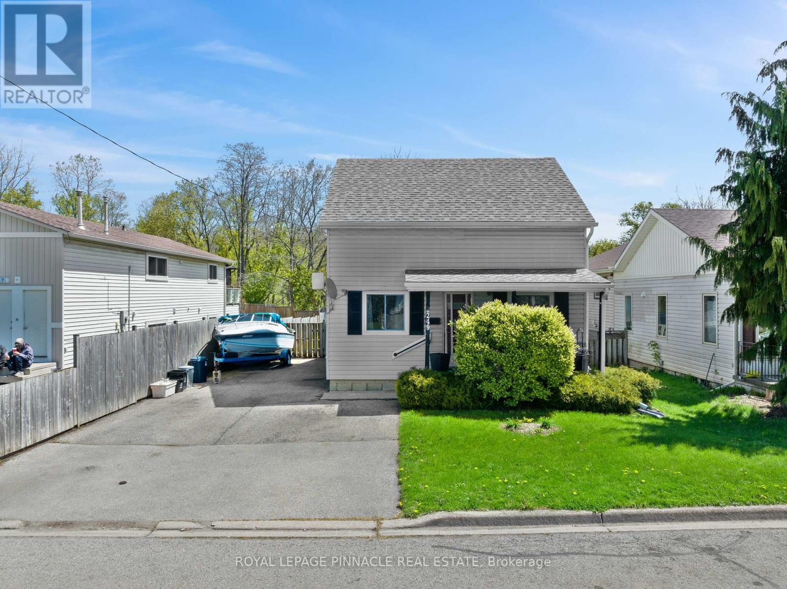 249 OWEN STREET Property Photo 1