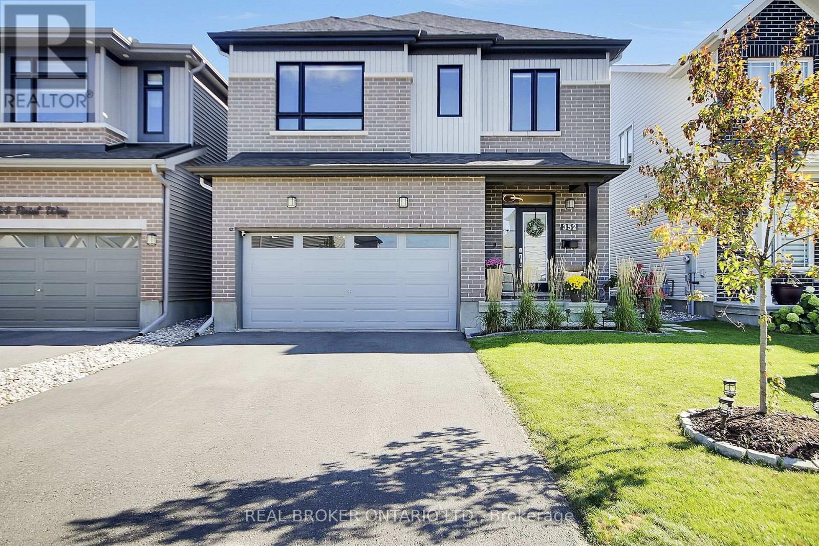 352 Finial Way Property Photo 1