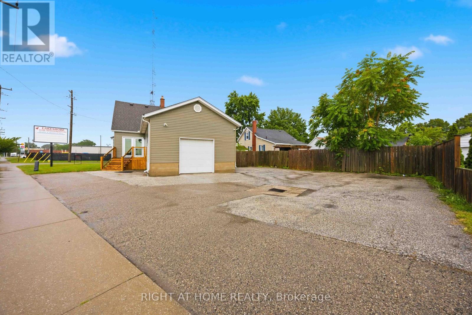 229 Water Street Property Photo 6
