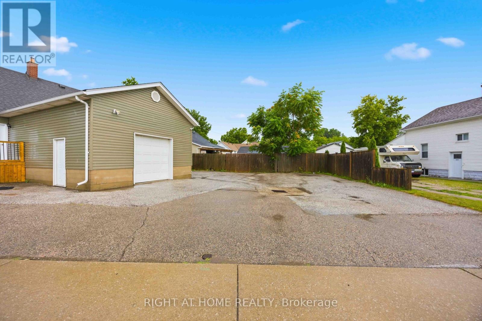 229 Water Street Property Photo 22