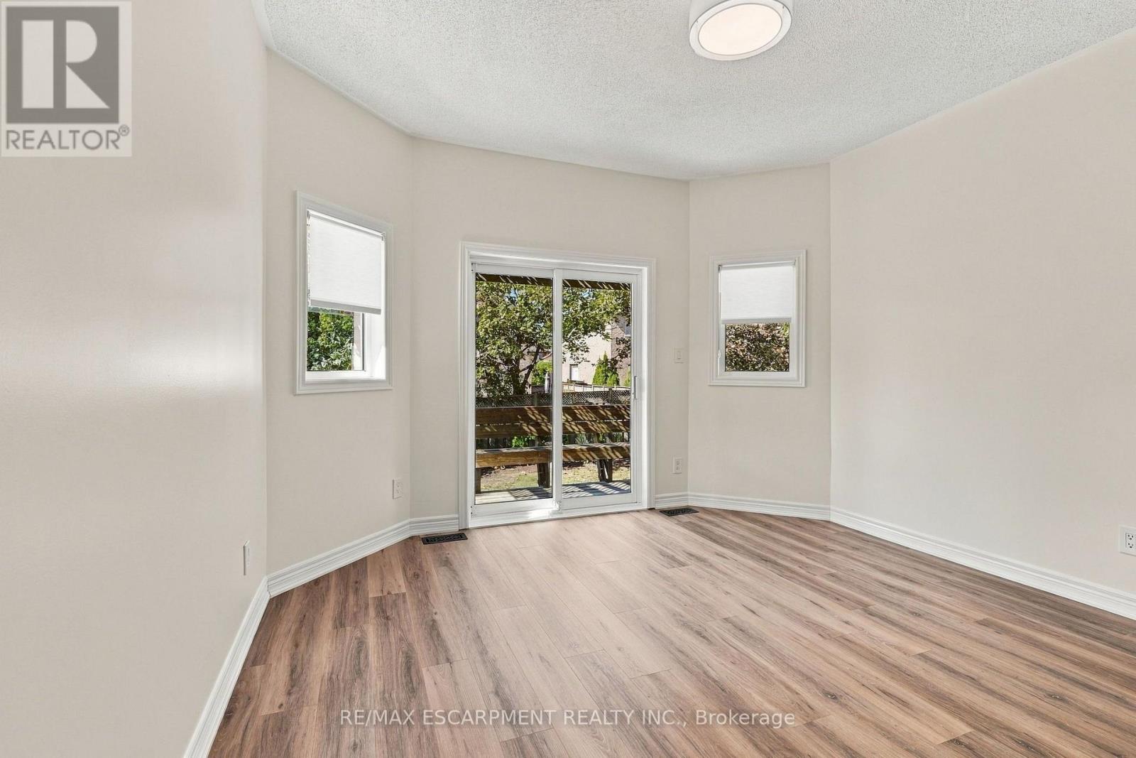 15 Dalrymple Drive Property Photo 21