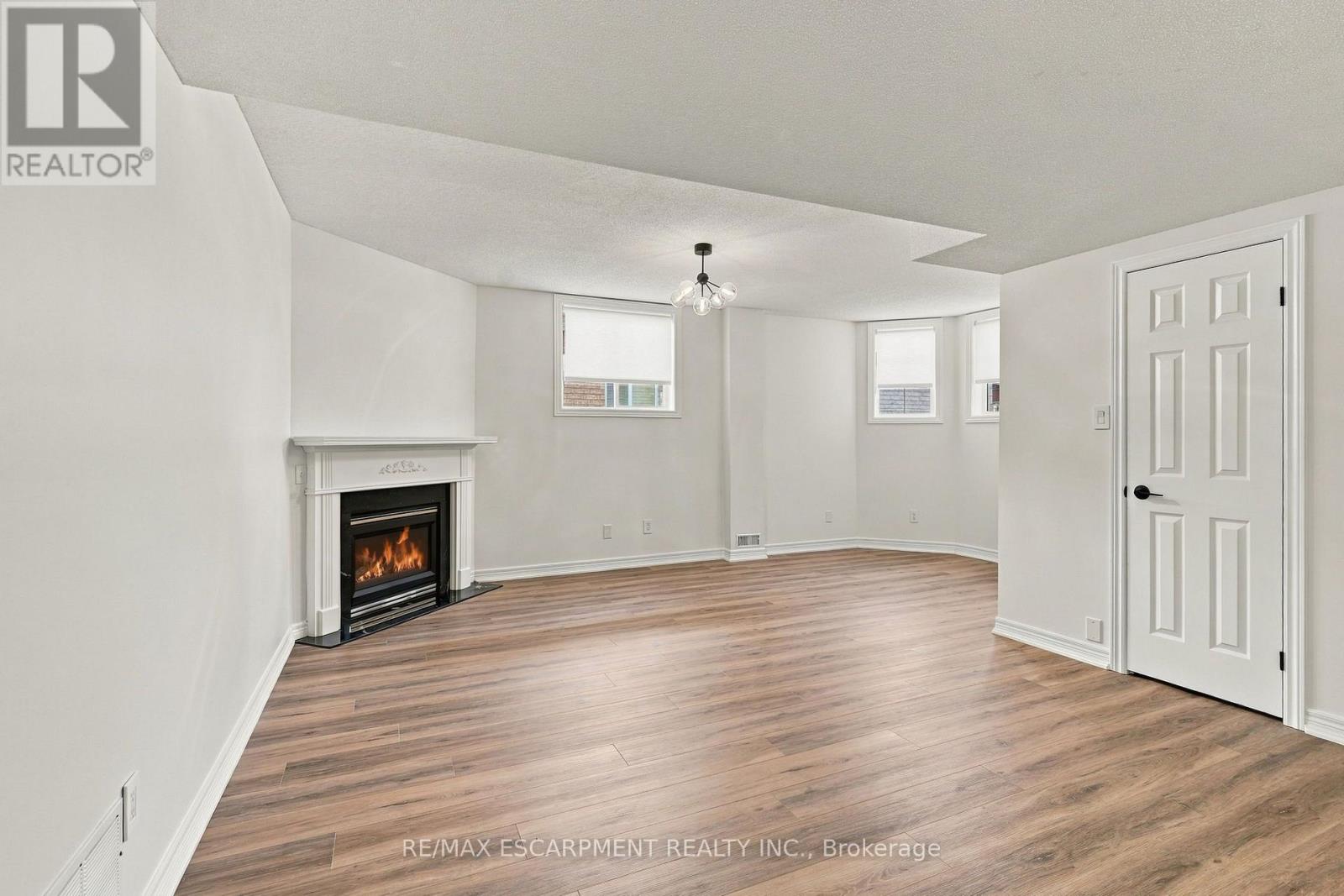 15 Dalrymple Drive Property Photo 30