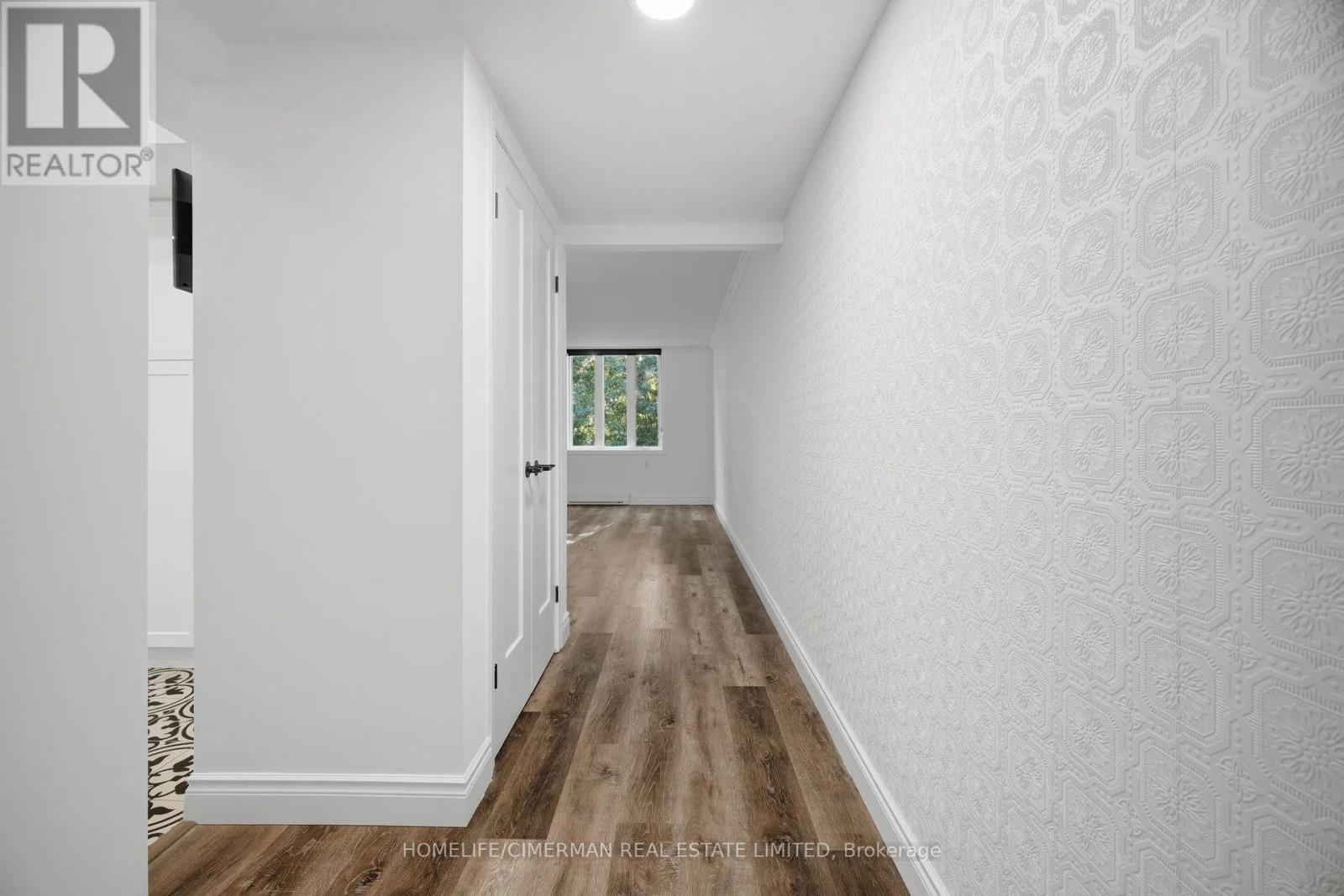 320 - 150 Wilson Street W Property Photo 6