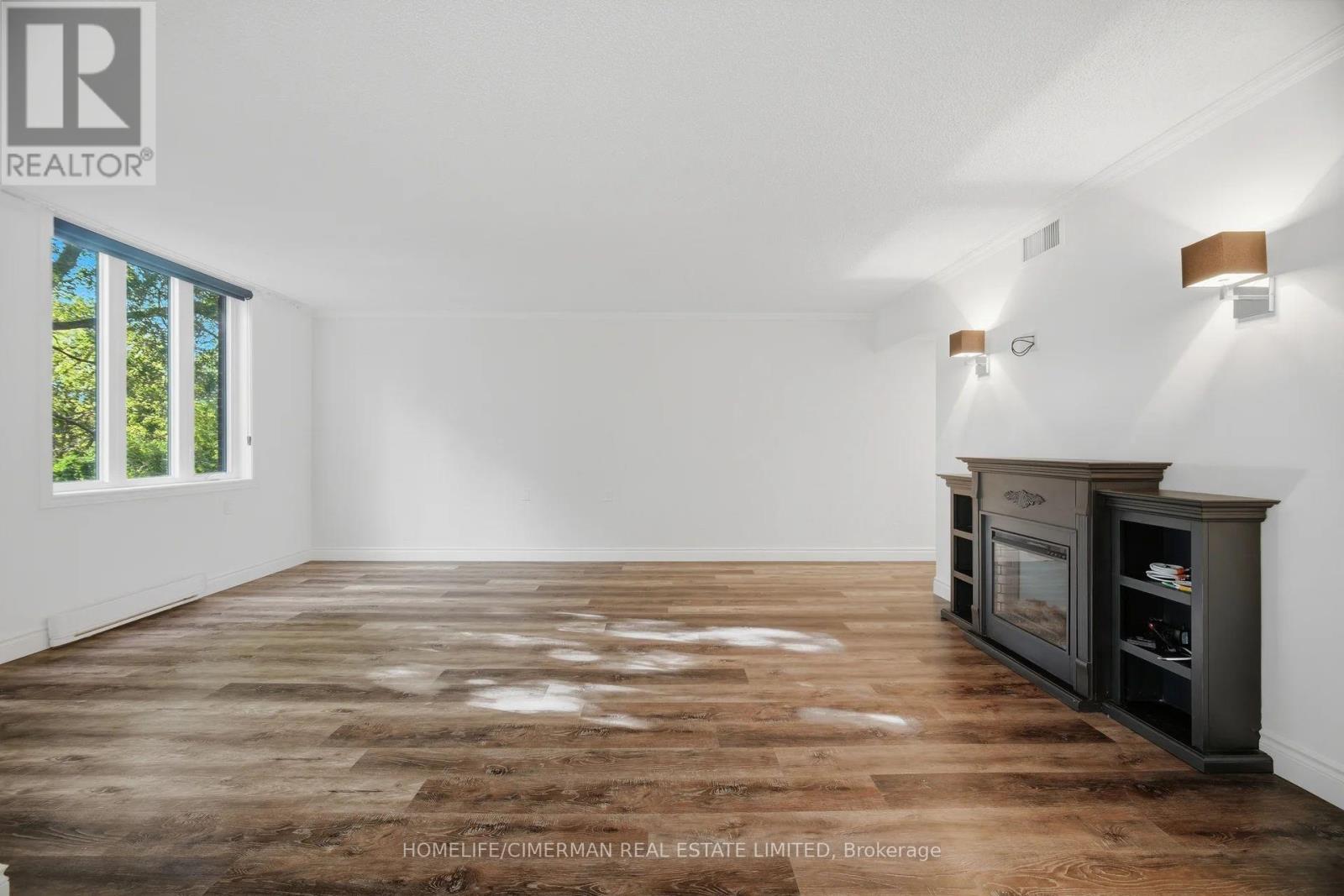 320 - 150 Wilson Street W Property Photo 8